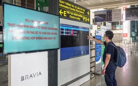 Cận cảnh sân bay Nội Bài vắng vẻ ngày đầu mở cửa đón khách trở lại