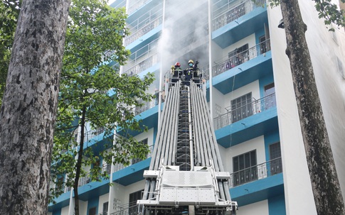 Cháy ký túc xá Đại học Kinh tế TP.HCM