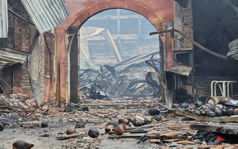Vụ cháy chợ Núi Đèo, Hải Phòng: Cố gắng xây lại chợ trước Tết nguyên đán