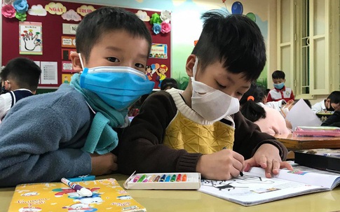 Giám đốc Sở GD-ĐT Hà Nội bác bỏ tin "đề xuất học sinh đi học từ 25/10"