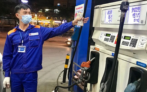 Lên cao kỷ lục 7 năm, giá xăng của Việt Nam đang ở đâu trên bản đồ thế giới?