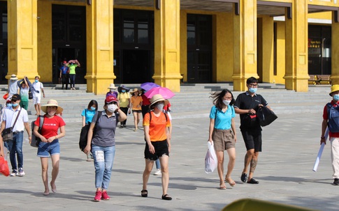 Quảng Ninh: Du lịch nội tỉnh nhộn nhịp trở lại