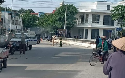 Một thai phụ bị xe "hổ vồ" cán tử vong