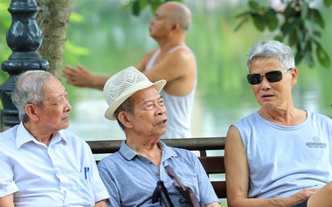 Khi dân số nhanh chóng "già", gánh nặng đè lên vai người trẻ