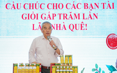 Giữa phố có một "lão nhà quê" chuyên chữa bệnh xương khớp