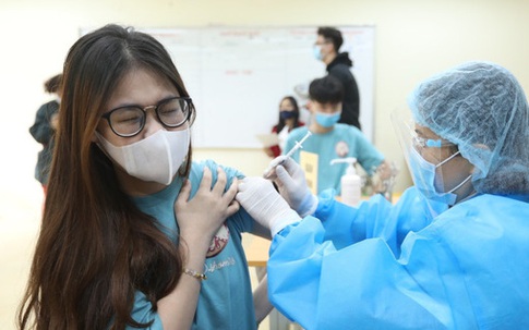 Ngày đầu tiên, hơn 33.600 trẻ em ở Hà Nội đã tiêm vaccine COVID-19; cả nước có 27 tỉnh/thành tiêm 