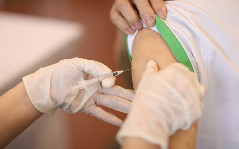 Bộ Y tế hoả tốc cử đội cấp cứu hỗ trợ Thanh Hoá liên quan sự cố tiêm vaccine COVID-19
