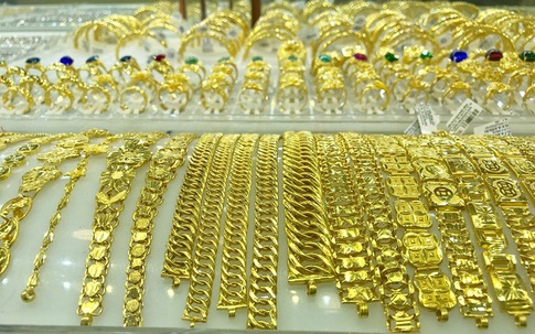 Giá vàng hôm nay 26/11: Chênh lệch ở mức kỷ lục, dự báo xấu từ các phân tích