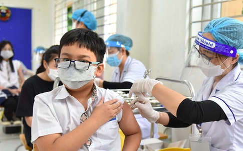 Ca mắc COVID-19 tại Hà Nội lại lập đỉnh kỷ lục: 468 người nhiễm mới, 274 ca cộng đồng