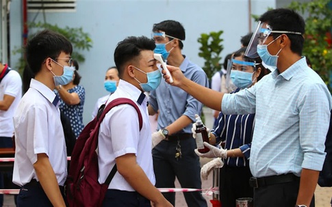 Tin sáng 8/11: 2 đại biểu Quốc hội mắc COVID-19; huyện duy nhất ở Hà Nội cho học sinh đi học trực tiếp thế nào?