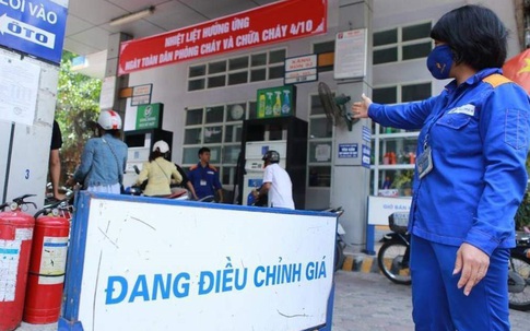 Từ 15h chiều nay, giá xăng giảm nhẹ như thế nào?