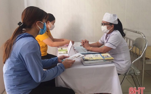 Không chờ bao cấp, nhiều người dân Hà Tĩnh đã chủ động thực hiện xã hội hóa biện pháp tránh thai