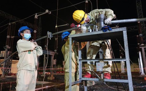 Truyền tải điện Phú Yên nỗ lực đảm bảo quản lý vận hành an toàn trong mùa mưa bão