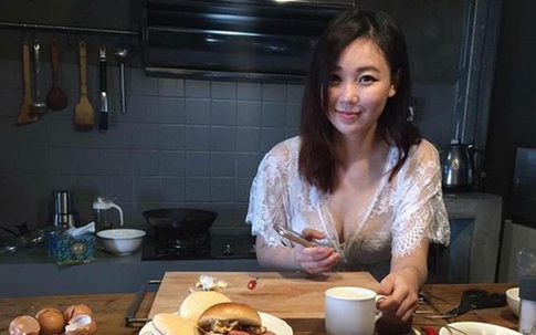 Ly hôn 3 năm chồng cũ mang sổ đỏ biệt thự cầu hôn lại nhưng nghe câu trả lời của cô, anh phải ngậm đắng quay về