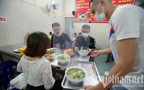 Nóng: Hà Nội có thể đóng cửa hàng ăn uống tùy theo cấp độ dịch