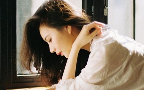 Giận chồng nên tôi ôm con bỏ đi, 5 ngày sau nhận được cuộc gọi lúc 1 giờ đêm của chị hàng xóm mà tôi bủn rủn chân tay
