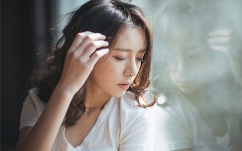 Vô tình thấy chị dâu vào nhà nghỉ với trai lạ, tôi định làm rõ chân tướng nào ngờ phải quay xe về nhà vì một cuộc điện thoại