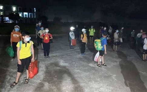 Phát hiện học sinh dương tính với SARS-CoV-2, 48 thầy trò ở Nam Định phải đi cách ly trong đêm