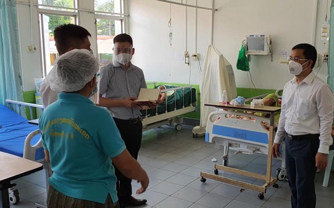 Chuyên gia y tế Việt Nam tiếp tục hỗ trợ địa phương của Lào phòng, chống dịch COVID-19