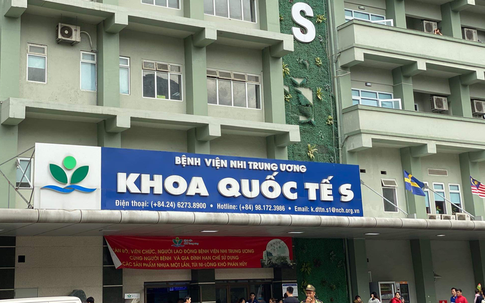 9 nhân viên Bệnh viện Nhi T.Ư tiếp xúc trực tiếp nhân viên quán karaoke mắc COVID-19