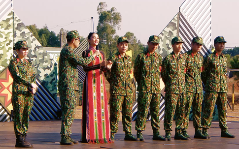 Hoa hậu H'Hen Niê phấn khích tham gia "Chúng tôi chiến sĩ"