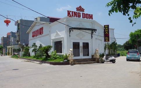 Hải Dương: Cảnh sát đột nhập quán karaoke KINGDOM phát hiện 31 nam nữ đang say sưa "bay lắc" giữa mùa dịch