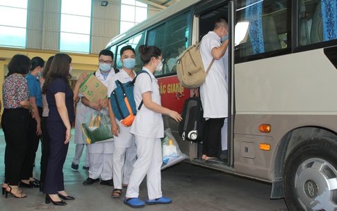 Sau Yên Bái, Lào Cai chi viện cán bộ y tế từ Tây Bắc xuống Bắc Giang hỗ trợ chống dịch