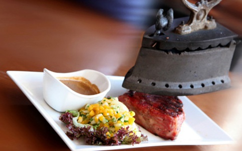 Bò bít tết bàn ủi nổi tiếng Sài thành, 300.000 - 400.000 đồng/suất nhưng khách đuổi mãi vẫn không hết