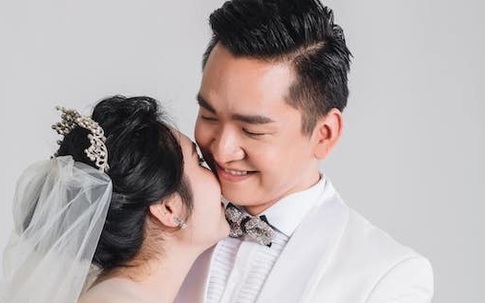 MC Hạnh Phúc VTV tiết lộ về vợ và đám cưới bị hoãn 2 lần