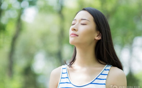 Quá bận rộn để đến bệnh viện, đây là 5 bước giúp bạn tự kiểm tra sức khỏe gan, thận, phổi, xương khớp, tim mạch tại nhà đơn giản mà chính xác