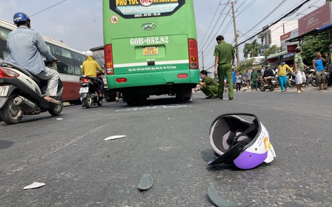 Lạnh gáy với hiện trường xe máy va chạm xe buýt ở Đồng Nai