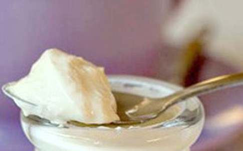 Đừng bao giờ phạm phải sai lầm này khi ăn sữa chua vì có thể khiến bạn đau dạ dày, tăng cân nhanh hoặc làm mất dinh dưỡng