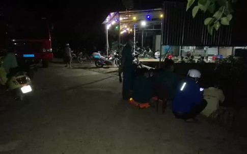 Tìm kiếm nữ sinh lớp 11 nghi nhảy cầu tự tử