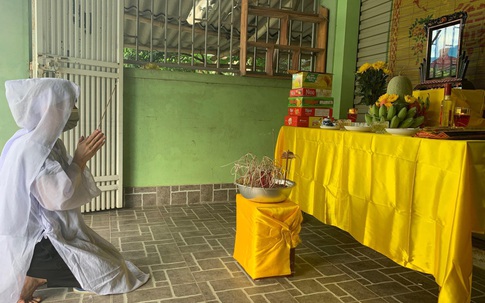 Nữ "chiến binh áo trắng" không thể về chịu tang mẹ vì tham gia tuyến đầu chống dịch