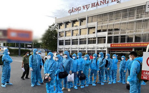 Công an TP HCM phát hiện và trục xuất 13 người nước ngoài nhập cảnh trái phép