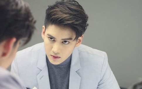 Vừa bàn đến chuyện cưới xin, bố vợ tương lai đã đưa ra 4 cuốn sổ đỏ khiến tôi tái mặt vì quá sốc