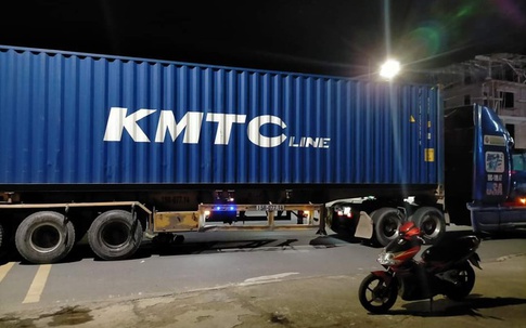 Một người tử vong sau khi va chạm với xe con