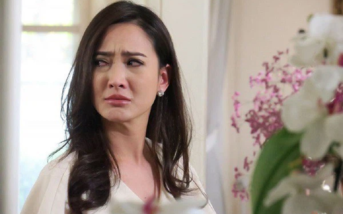 Người yêu cũ 'khủng bố' điện thoại chồng sắp cưới