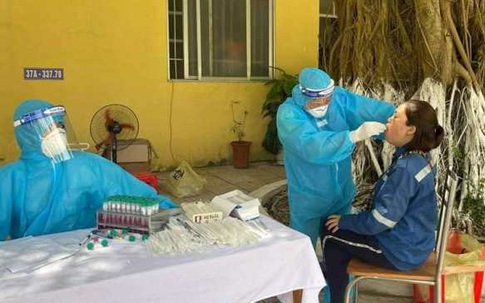 Một phụ nữ bị sốt đi khám phát hiện dương tính, Nghệ An có thêm 2 ca dương tính SARS-CoV-2