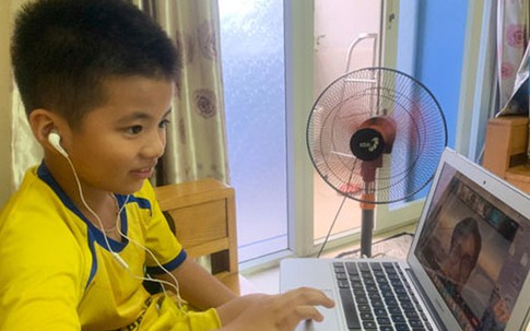 Trẻ nên học tiếng Anh online từ độ tuổi nào?
