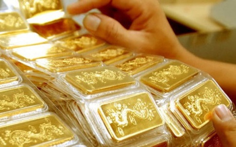 Giá vàng hôm nay 28/6: Lao dốc đầu tuần