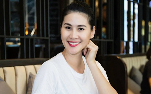 Thân Thuý Hà chỉ đích danh siêu mẫu Ngọc Thuý xúc phạm giới tính con trai cô, tung tin nhắn thô tục gây phẫn nộ