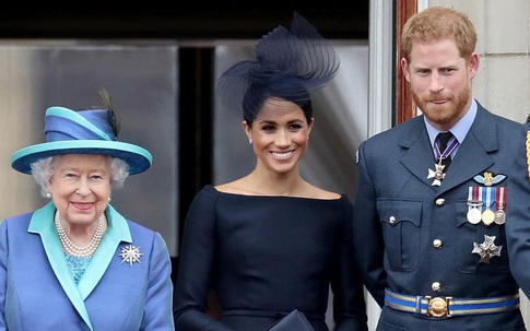 Thái độ gây bất ngờ của hoàng gia Anh về việc Harry đòi đưa cả gia đình trở về dự lễ mừng 70 năm trị vì của Nữ Hoàng