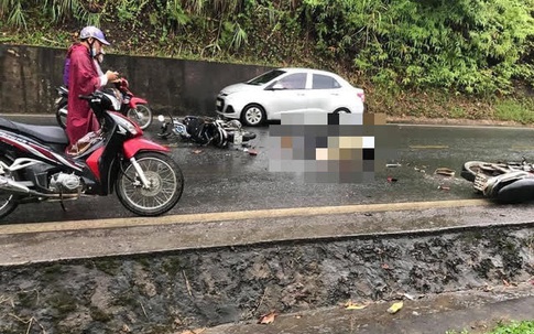 Hoà Bình: Va chạm giữa hai xe máy trong trời mưa khiến 1 người chết, 1 người bị thương