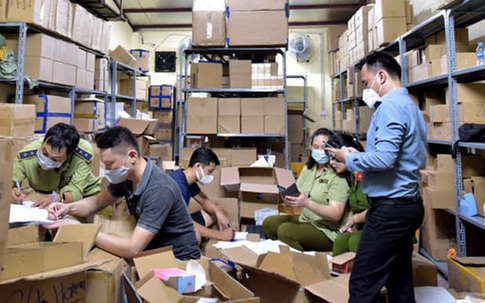 Kho mỹ phẩm nhãn nước ngoài lớn nhất từ trước tới nay: giá 40 nghìn đồng/lọ