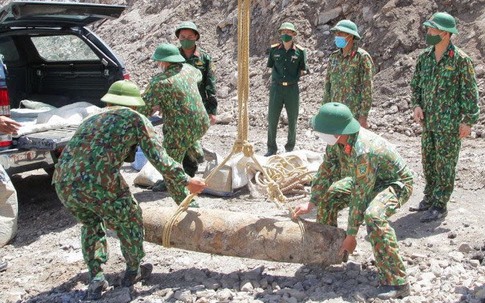 Phát hiện quả bom nặng gần 230kg tại mỏ than lộ thiên ở Quảng Ninh