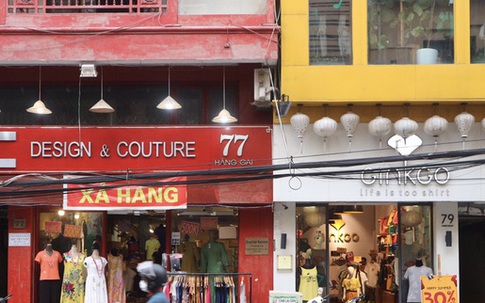 Tiểu thương phố cổ Hà Nội cầm cự cửa hàng, lo phá sản