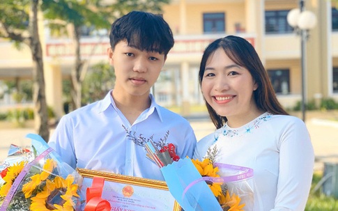 Trường đại học nói gì về nam sinh đạt điểm 10 Văn tốt nghiệp THPT?