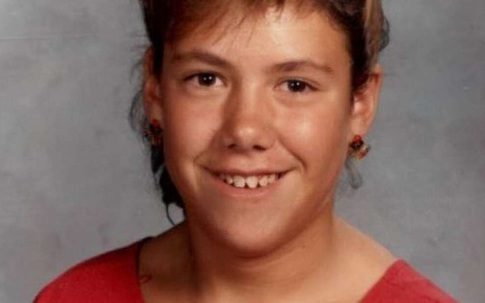 Cô bé 14 tuổi bị cưỡng hiếp và sát hại trên đường đi học: Vụ giết người máu lạnh bế tắc suốt 3 thập kỷ được giải quyết bằng một bằng chứng bất ngờ nhất lịch sử