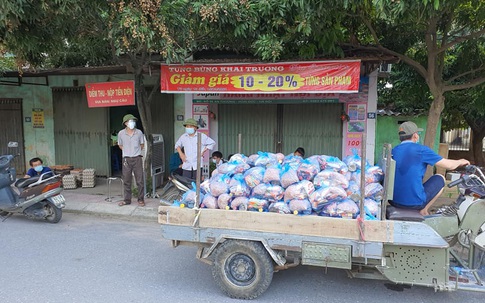 Tăng thời gian giãn cách xã hội, Hà Nội sắp có nhiều điểm bán hàng bằng xe buýt lưu động